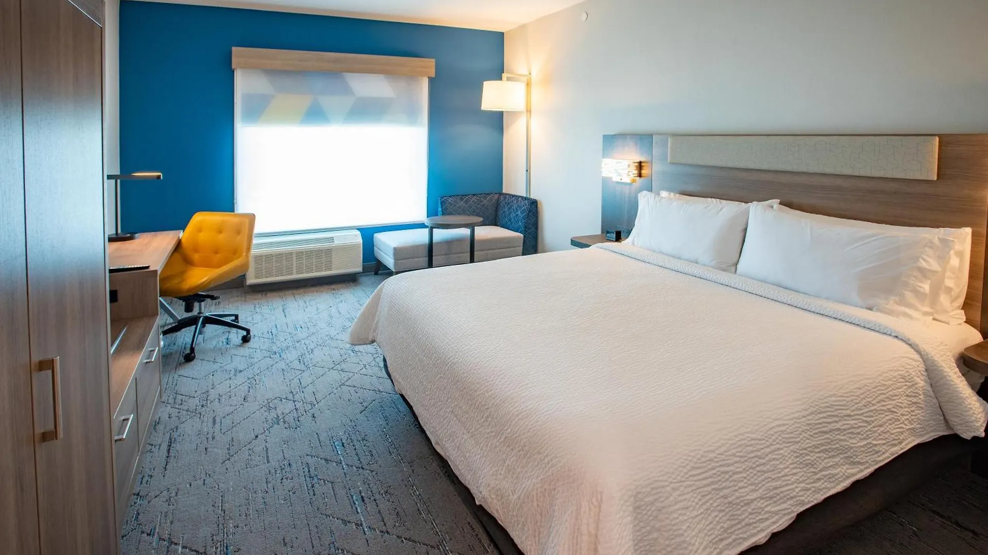 Holiday Inn Express & Suites Pensacola Airport North - I-10 By Ihg Ferry Pass 2*,  USA