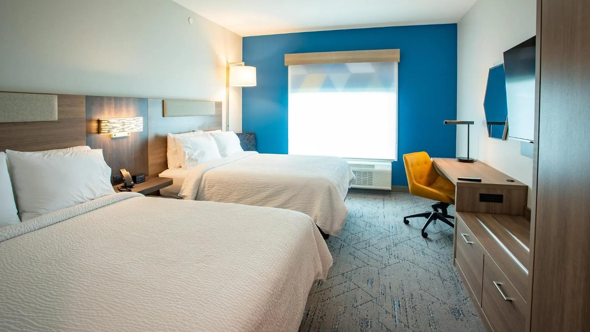 Holiday Inn Express & Suites Pensacola Airport North - I-10 By Ihg Ferry Pass USA