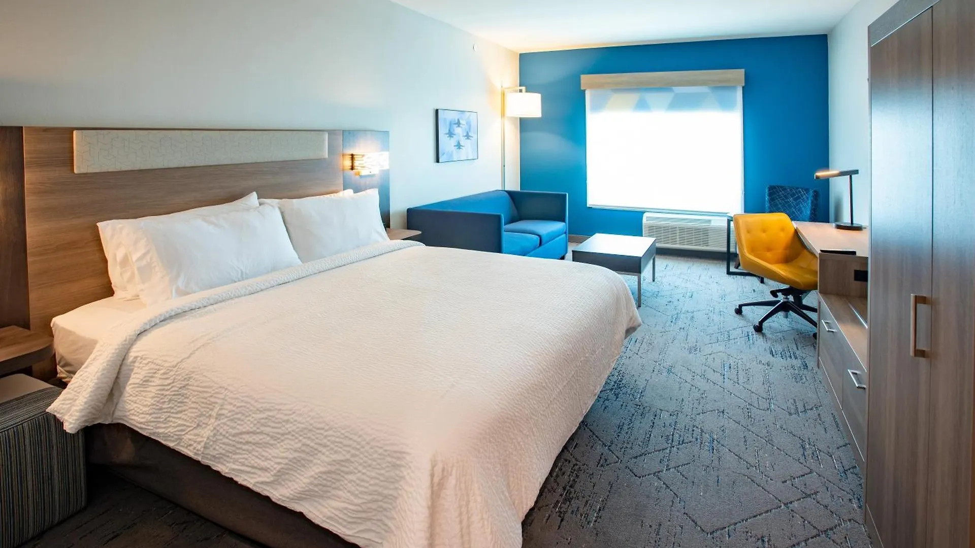 Holiday Inn Express & Suites Pensacola Airport North - I-10 By Ihg Ferry Pass USA